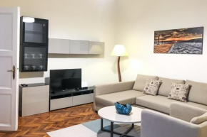 Budapest Kingdom Apartment CENTRAL & CAR PARKING ON-SITE & AIRCON & QUIET & FAMILY FRIENDLY